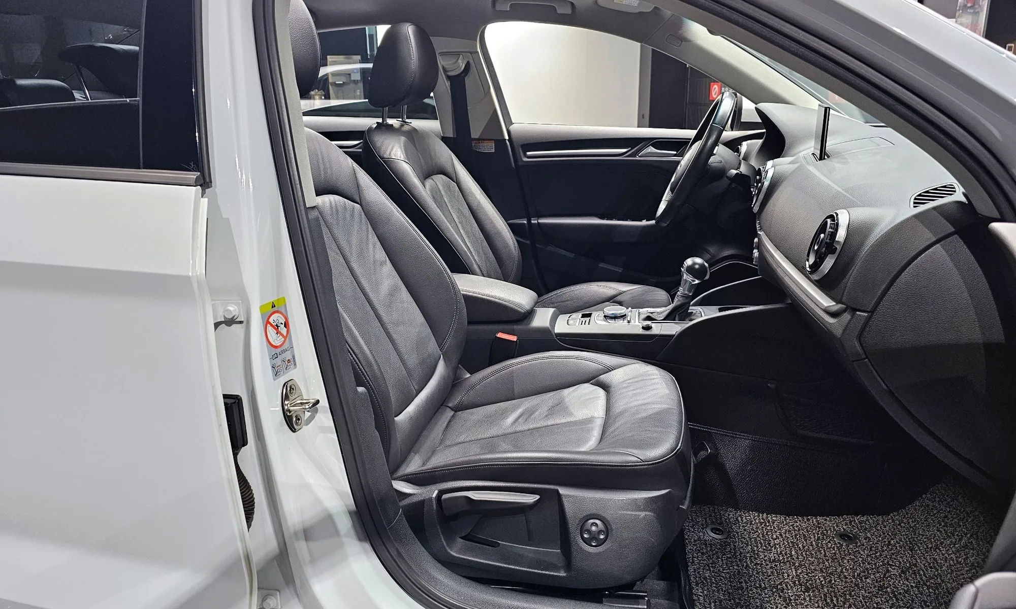 A3 35 TDI Dynamic Sport Edition (8V) 9